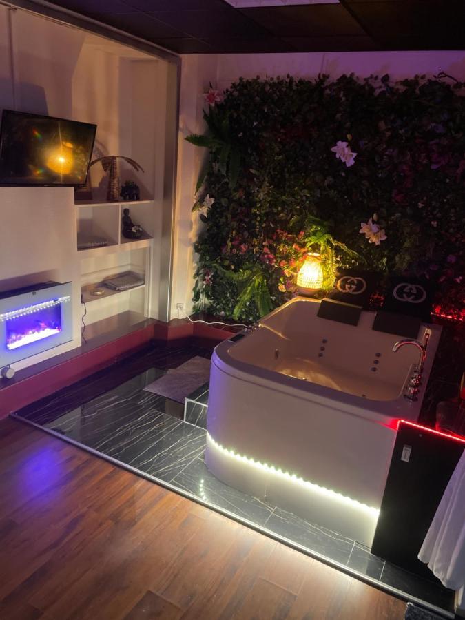 Апартаменты Jacuzzi 9Em Париж Экстерьер фото